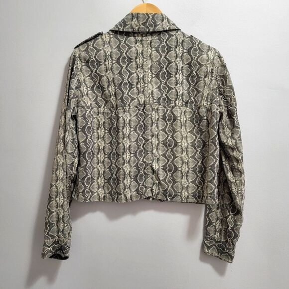 Blank NYC Lightweight Snake Moto Crop Lyocell Jacket Size Small - Picture 2 of 8
